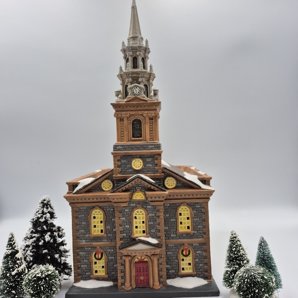 Department 56 Christmas In The City. St Paul's Chapel.